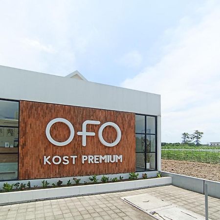 Ofo Kost Premium Kampung Inggris Pare Syariah Mitra Reddoorz Hotel Exterior photo