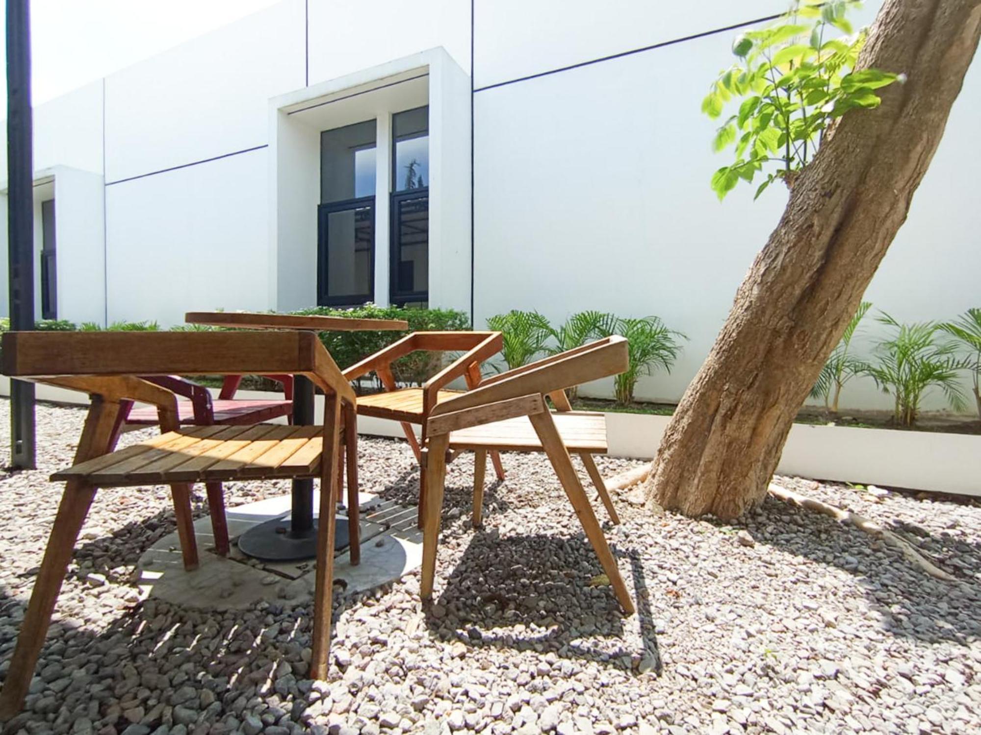Ofo Kost Premium Kampung Inggris Pare Syariah Mitra Reddoorz Hotel Exterior photo