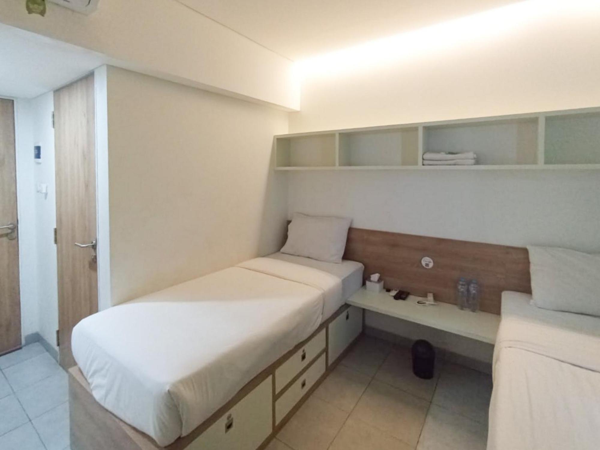 Ofo Kost Premium Kampung Inggris Pare Syariah Mitra Reddoorz Hotel Exterior photo
