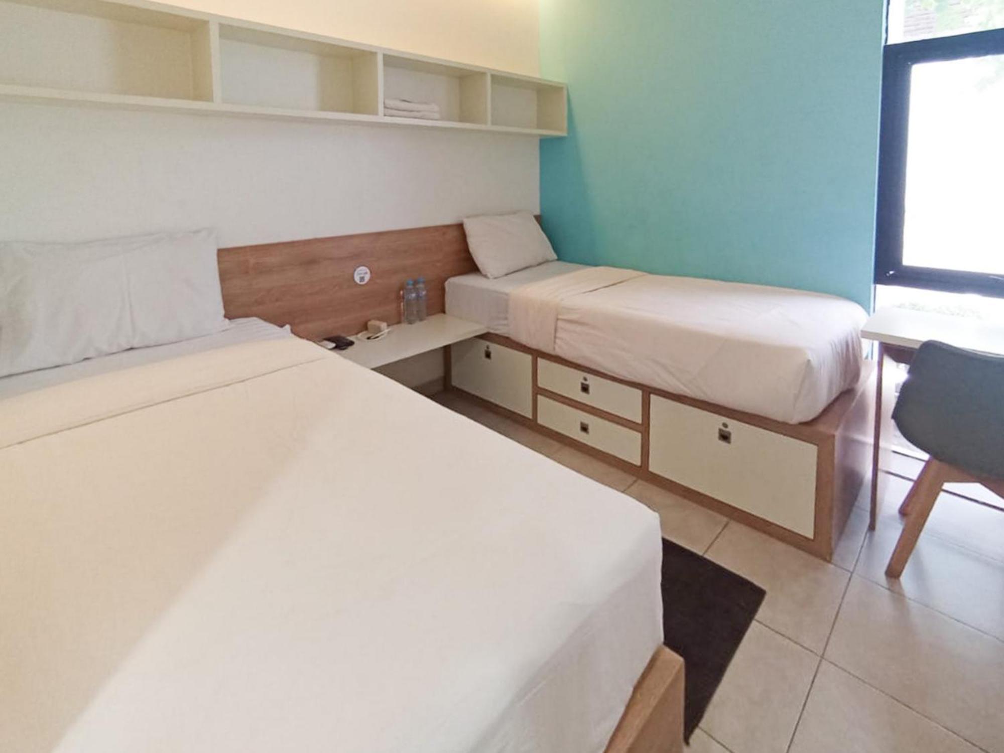 Ofo Kost Premium Kampung Inggris Pare Syariah Mitra Reddoorz Hotel Exterior photo