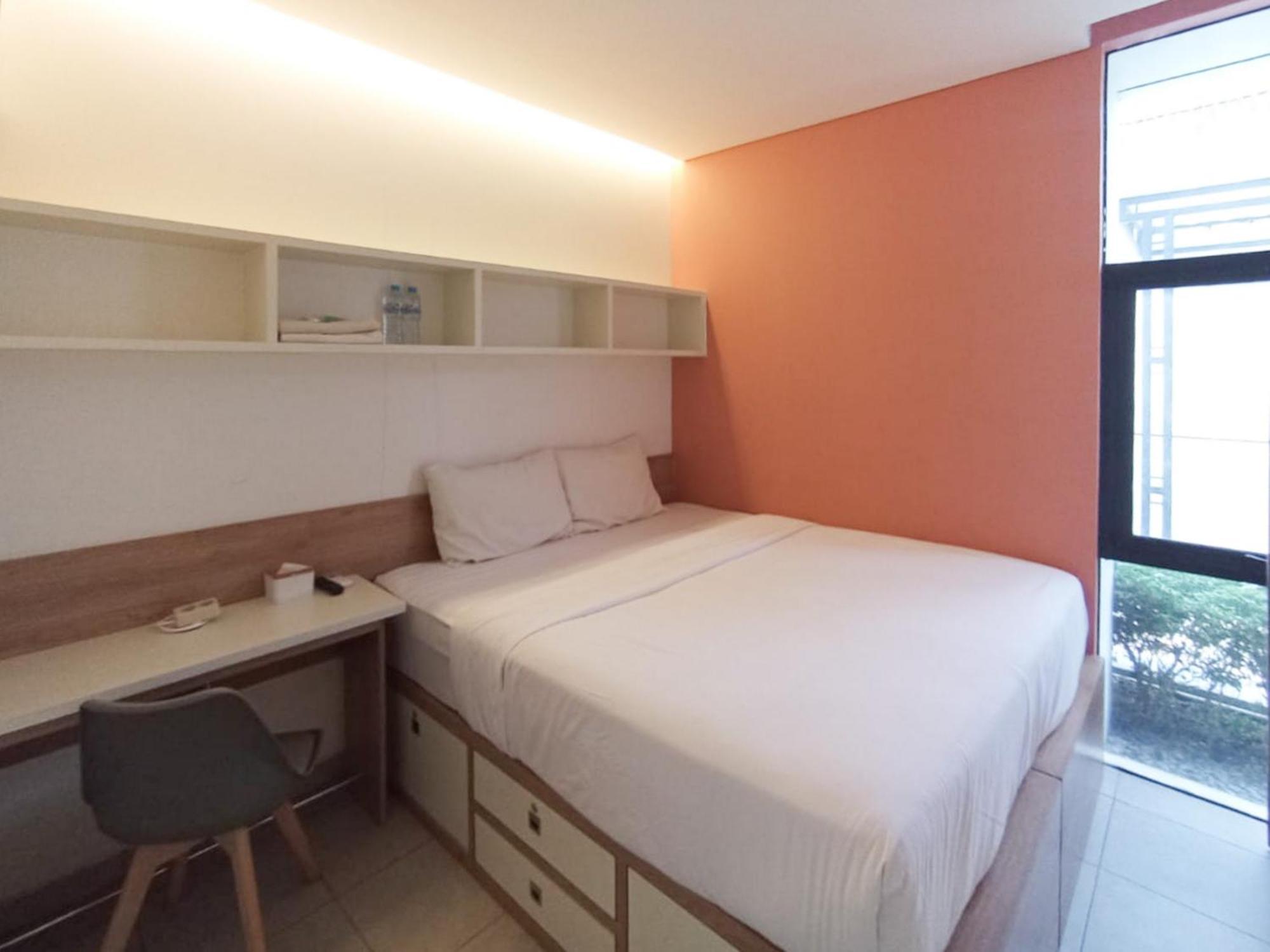 Ofo Kost Premium Kampung Inggris Pare Syariah Mitra Reddoorz Hotel Exterior photo