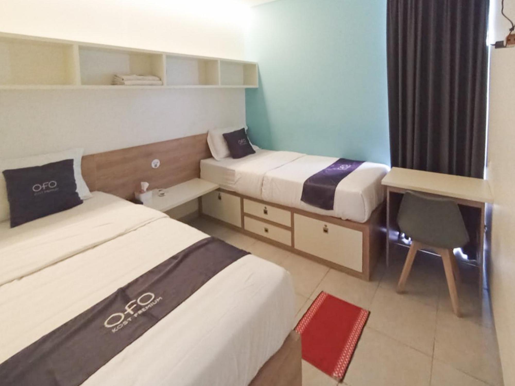 Ofo Kost Premium Kampung Inggris Pare Syariah Mitra Reddoorz Hotel Exterior photo