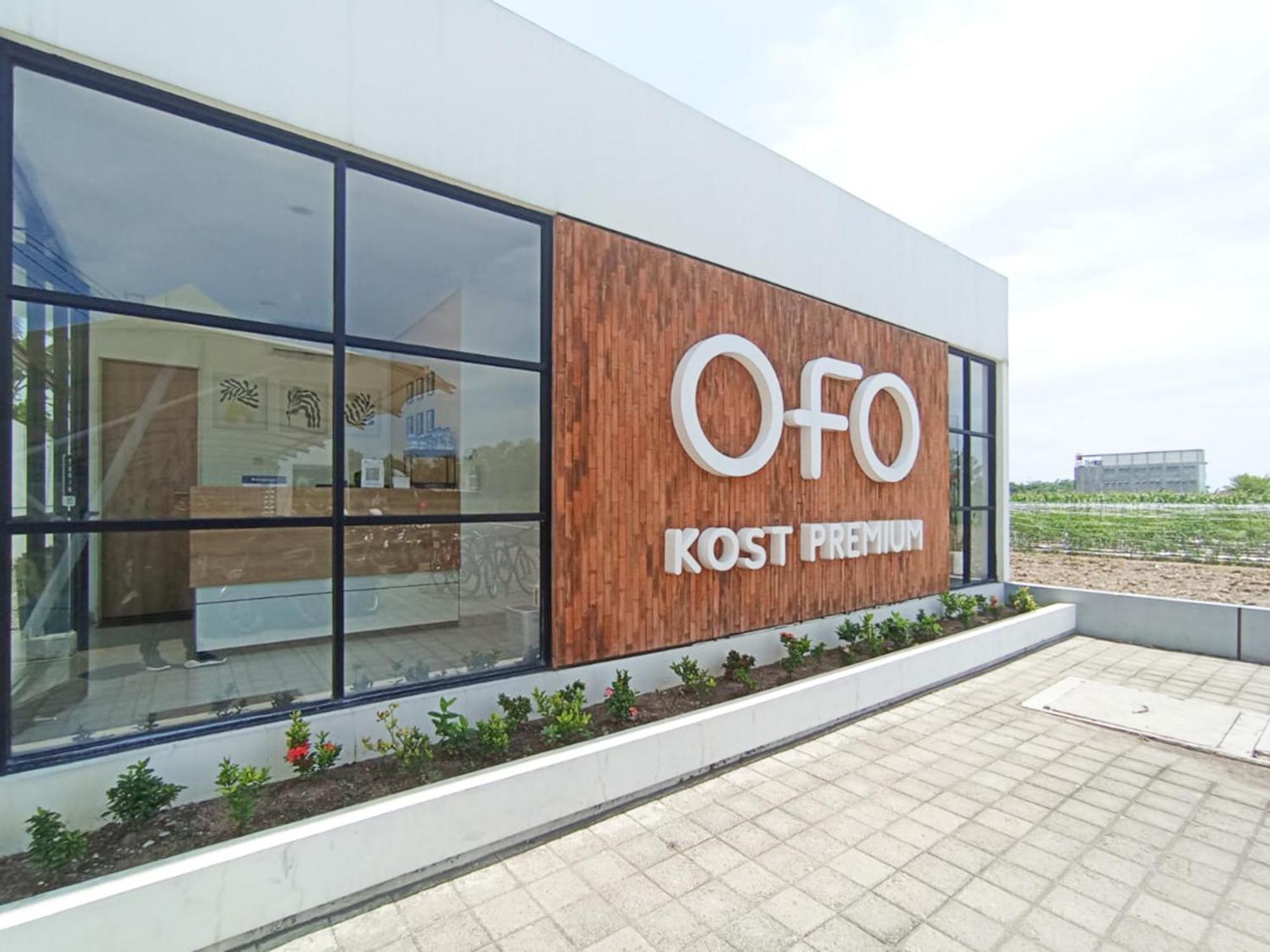 Ofo Kost Premium Kampung Inggris Pare Syariah Mitra Reddoorz Hotel Exterior photo