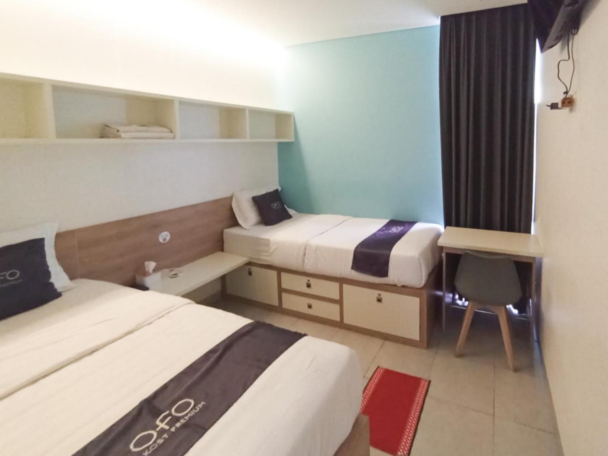 Ofo Kost Premium Kampung Inggris Pare Syariah Mitra Reddoorz Hotel Exterior photo