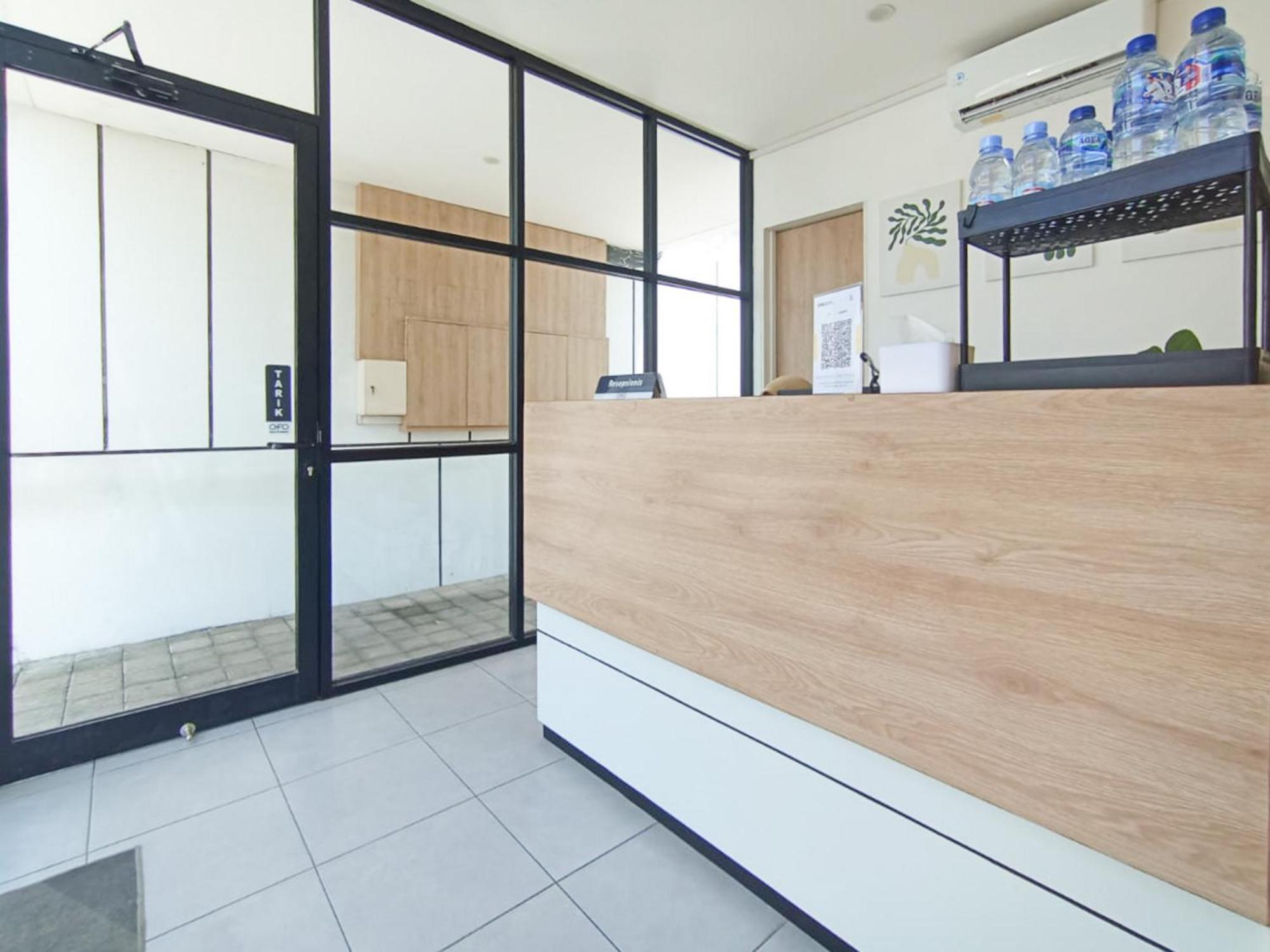 Ofo Kost Premium Kampung Inggris Pare Syariah Mitra Reddoorz Hotel Exterior photo